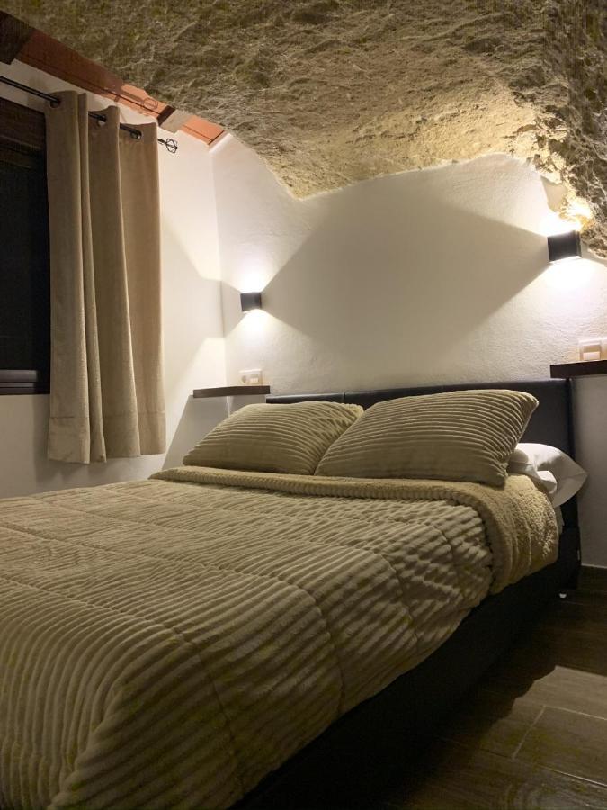 Apartamentos3Cuevas Setenil De Las Bodegas Εξωτερικό φωτογραφία