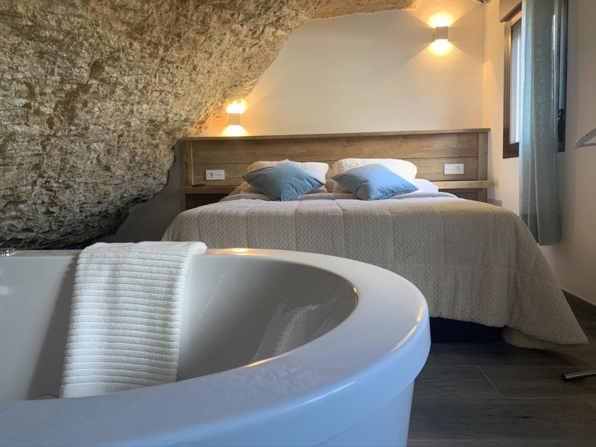 Apartamentos3Cuevas Setenil De Las Bodegas Εξωτερικό φωτογραφία