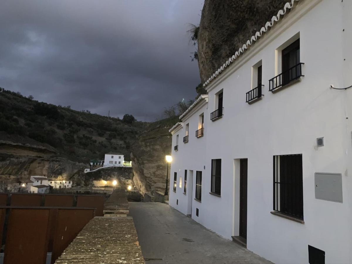 Apartamentos3Cuevas Setenil De Las Bodegas Εξωτερικό φωτογραφία
